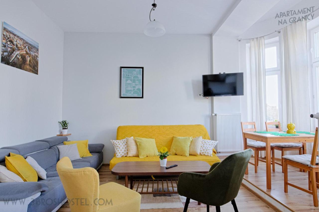 Apartament Na Granicy / Apartment On The Border Cieszyn (Silesia) Exterior foto